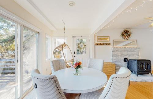 Plymouth Casa | Heavenly Lakefront