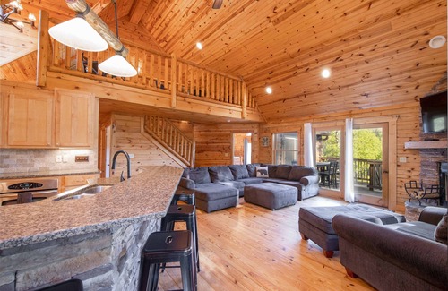 Spruce Pine Casa | Puerta de los cielos cerca de Little Switzerland y Blue Ridge Parkway
