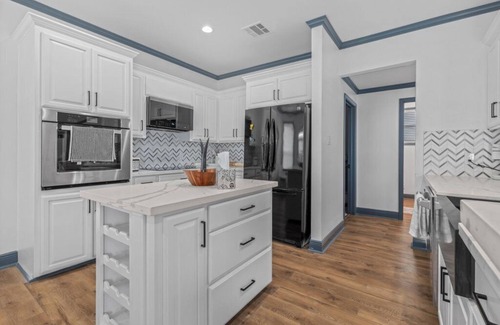 Creole Casa | Hebert's Landing Oasis-BBQ, HOT TUB, fishing & sunsets