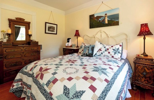 Oregon Coast Cama Y Desayuno | Heceta Lighthouse B&B