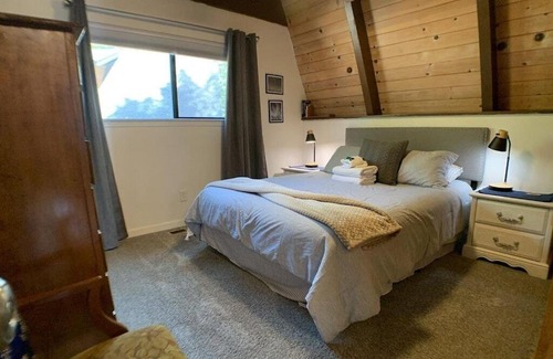 Arnold Chalet De Esquí | Heckman's Peak/You Deserve some Sierra Snow in Blue Lake Springs!
