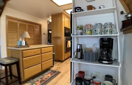 Arnold Chalet De Esquí | Heckman's Peak/You Deserve some Sierra Snow in Blue Lake Springs!