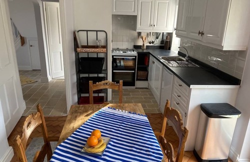 Llandudno Junction Cabaña | HEDD cottage on doorstep of Snowdonia National Park