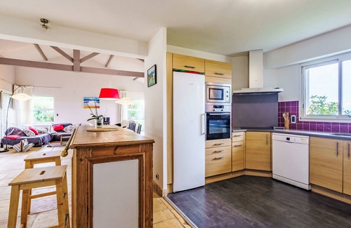 Saint-Pee-sur-Nivelle Casa | Hegoasea by Interhome
