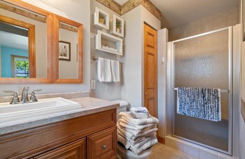 Idlewild Casa | Heidaway Cottage by Simple Life Rentals