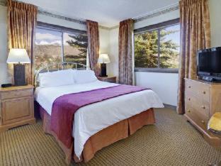 June Lake Hotel | Heidelberg Inn & Resort