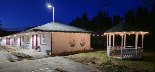 Bridgeport Hotel | Heidelberg Motel by Capital O Bridgeport Frankenmuth MI Dixie HWY