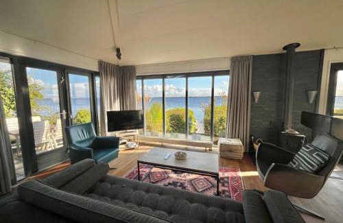 Anjum Casa | "Heleen" 6 pers, Lauwersmeer waterfront, full equipped and modern