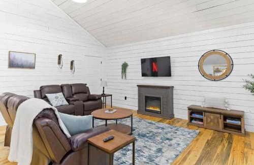 Sautee Nacoochee Casa | Helen Hikes Tubing 1 Acre Fire Pit