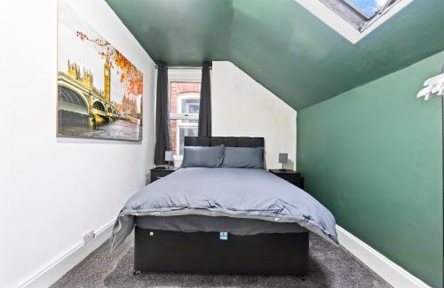 Nottingham Casa | Helen's House