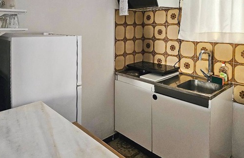 Paradisi Apartamento | Helena Apartment GF near Airport