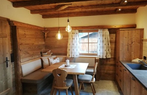 Huettau Casa | "Helfer-Alm" on 190 square meters - hut vacation in the Salzburger Land/ Sportwelt Amade