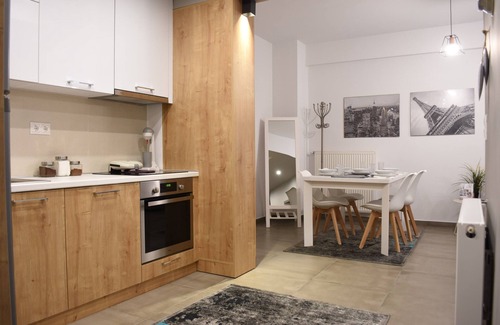 Thessaloniki City Centre Apartamento | Heliconia Deluxe Apt Must