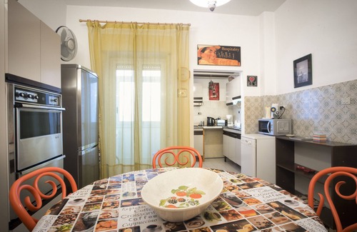 Acireale Apartamento | Helios House, holidays between Etna and Taormina Mare.