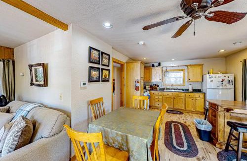 Cedar Glen Casa | Heliotrope Hideaway