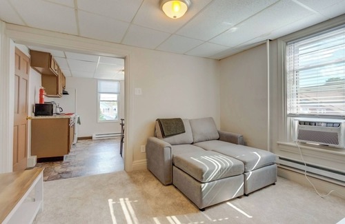 Hershey Apartamento | Hell's Kitchen, Apt #1 1-bedroom apartment just a short walk to Hershey Theatre