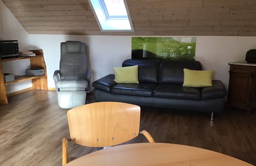 Sandberg Apartamento | Helle Ferienwohnung für bis zu Vier Personen mit Südbalkon