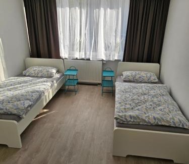 Oberhausen Apartamento | Helle und ruhige Ferienwohnung im Ruhrgebiet mit Balkon und Garten