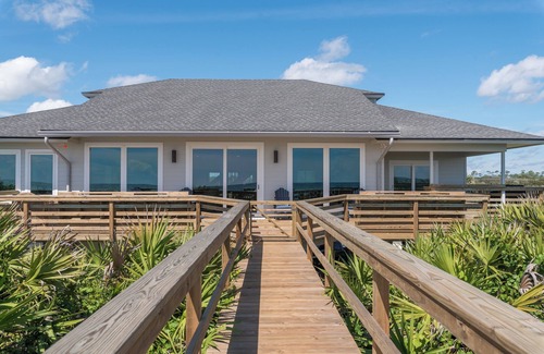 South Ponte Vedra Beach Casa | Hello Beach! 4 Bedroom + Loft Oceanfront with Large Deck - Stā Vacation Rentals