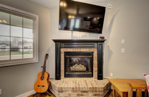 Star Casa | Hello Dolly! 3 beds, 2 bath, 2 TV's, Fireplace, Quiet Neighborhood in Star, ID minutes from walking trails and river views
