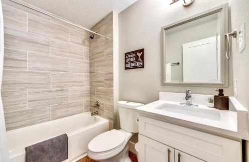 Old East Dallas Apartamento | Hello Gorgeous Flat near Downtown!