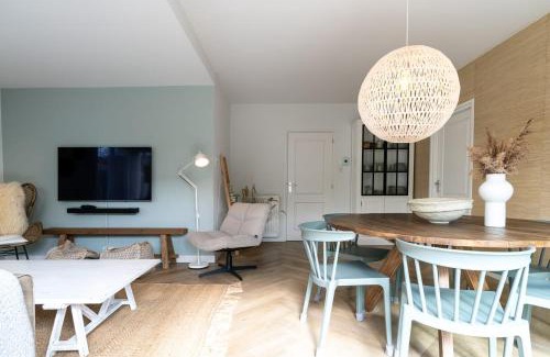 Groot Valkenisse Casa | Hello Zeeland - Vakantiewoning Beach Lodge Zilt