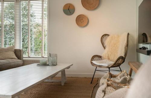 Groot Valkenisse Casa | Hello Zeeland - Vakantiewoning Beach Lodge Zilt