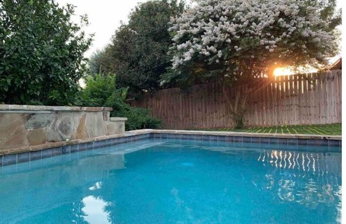 San Antonio Casa | Helotes Pool House Perfect for Entertaining