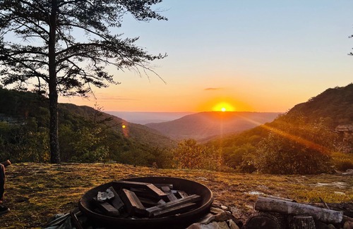 Sequatchie Cabina | Hemlock Falls LLC Mins. De Chattanooga. 2 millas del parque estatal Foster Falls