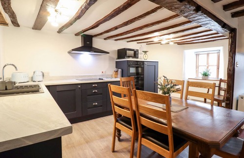 Llanfair Cabaña | Hen Argoed Cottage, LLANFAIR