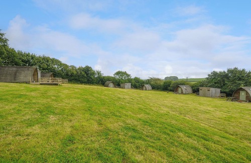 Liskeard Cabaña | Hen House @ Penbugle Organic Farm