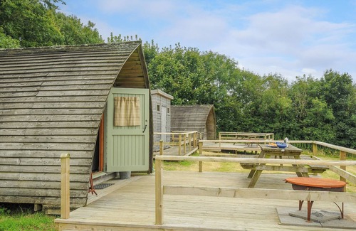 Liskeard Cabaña | Hen House @ Penbugle Organic Farm