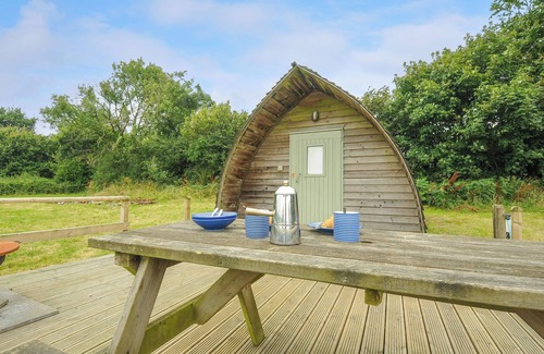 Liskeard Cabaña | Hen House @ Penbugle Organic Farm