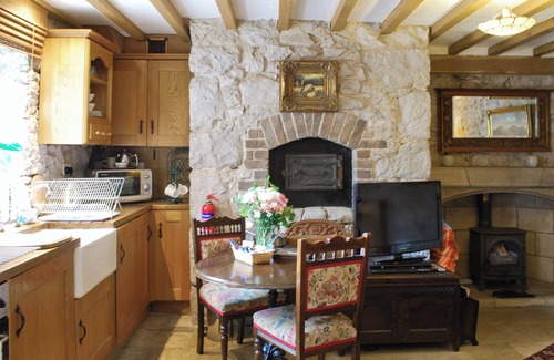 Rhyd-y-foel Cabaña | Hen Wrych Hall Tower