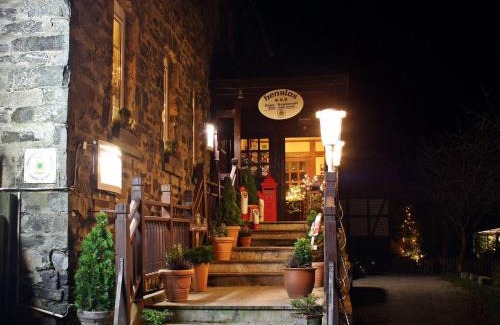Altenaffeln Hotel | Henblas Hotel