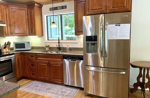 Hendersonville Casa | Hendo Hideaway-Enjoy Hendersonville & Brevard