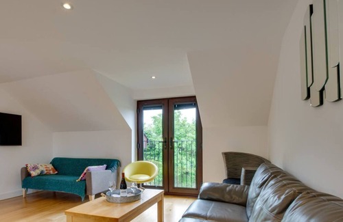 Bodorgan Casa | Hendy Marian in the beautiful Bodorgan