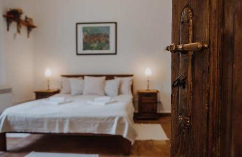 Szecseny Apartamento | Hengermalom Kúria
