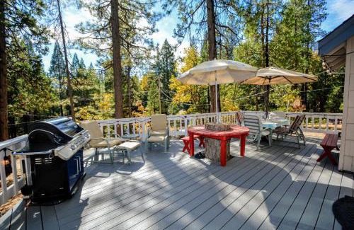 Arnold Casa | Hennessys Laughing Bear Lodge