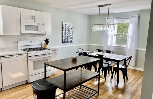 Laurel Casa | Henrico West End - Close to Short Pump & City