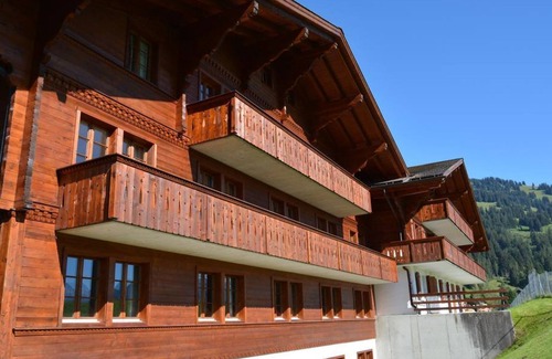 Schoenried Apartamento | Henry (1. Stock) by Interhome