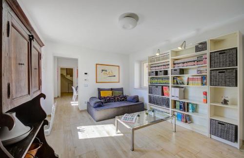 Portese Apartamento | Henry-Historic Center 300m From Lake - Happy Rentals