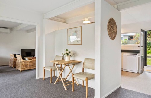 Taupo Casa | Henry's Bach with Wi-Fi