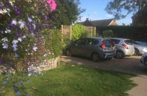 Ludwel Apartamento | HENWICK HOUSE Beautiful flat,Private parking, short walk to town