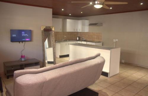 White River Apartamento | Hepzibah Manor
