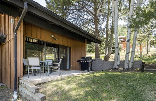 Steamboat Springs Apartamento | Herbage E1 Townhouse Close to the City by RedAwning