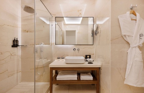 Tel Aviv Promenade Hotel | Herbert Samuel Opera Tel Aviv