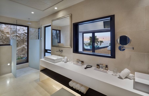 Eilat Hotel | Herbert Samuel Royal Shangri-La Eilat
