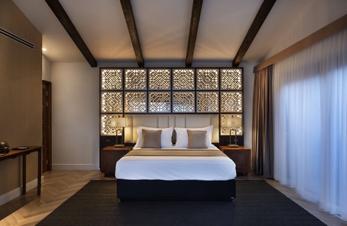 Eilat Hotel | Herbert Samuel Royal Shangri-La Eilat