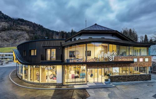 Lofer Apartamento | Herbst Wohnerlebnis